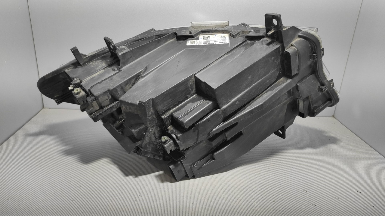 DIJELOVI FAR MERCEDES SPRINTER > 18- A9109065000