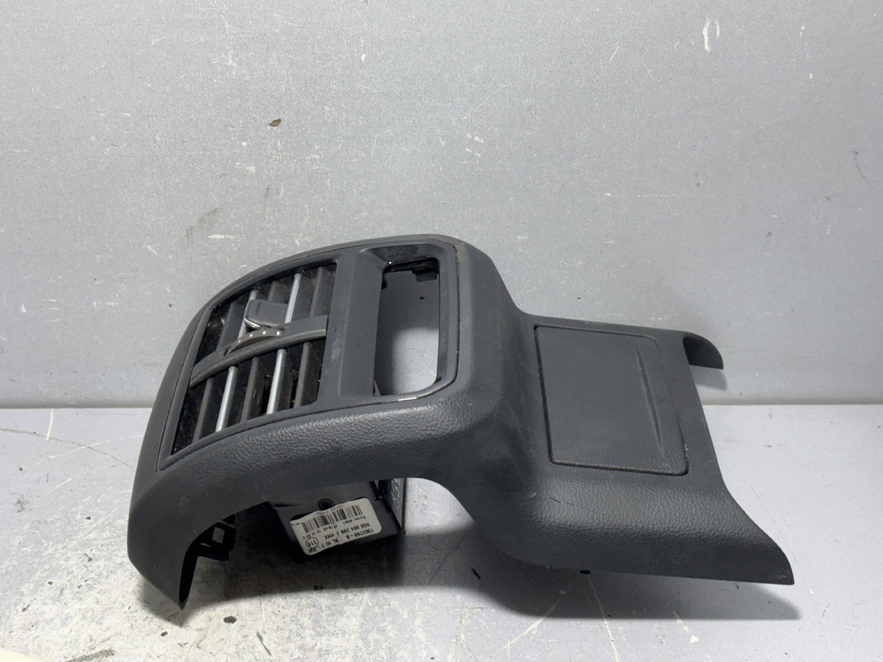 DIJELOVI PLASTIKA VW PASSAT B8 > 14-19