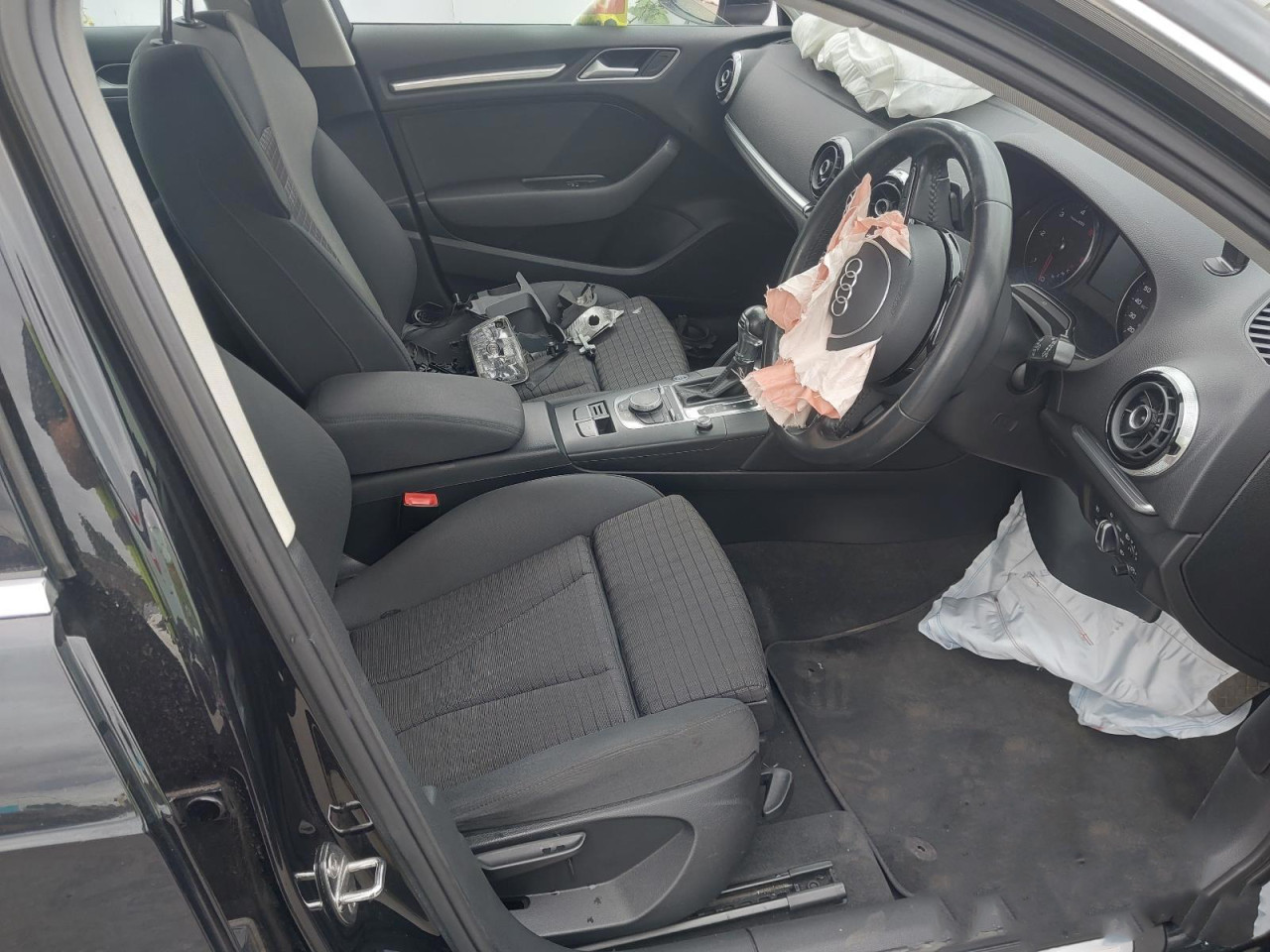 DIJELOVI AUDI A3 (8V1/8VA) 2.0 DIZEL 2014 AUT. MJENJAC MOTOR CRBC