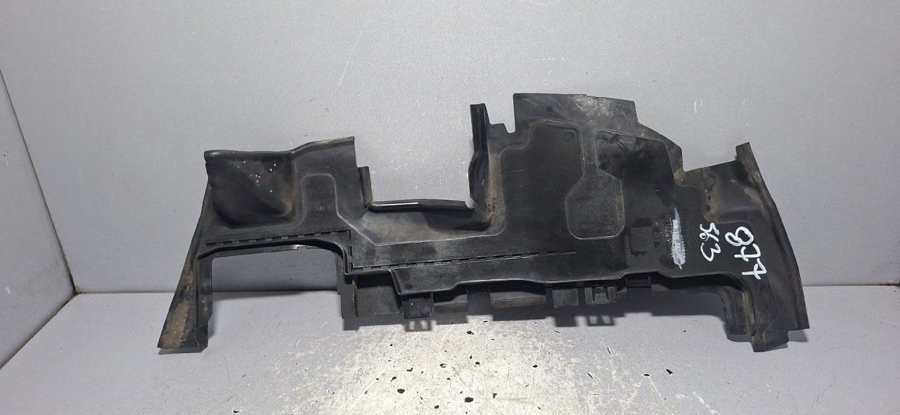 DIJELOVI PLASTIKA AUDI Q3 > 11-15 2.0 8U0121283C