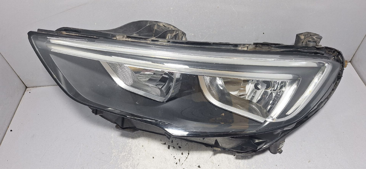 DIJELOVI FAR OPEL INSIGNIA > 17-19 39122968