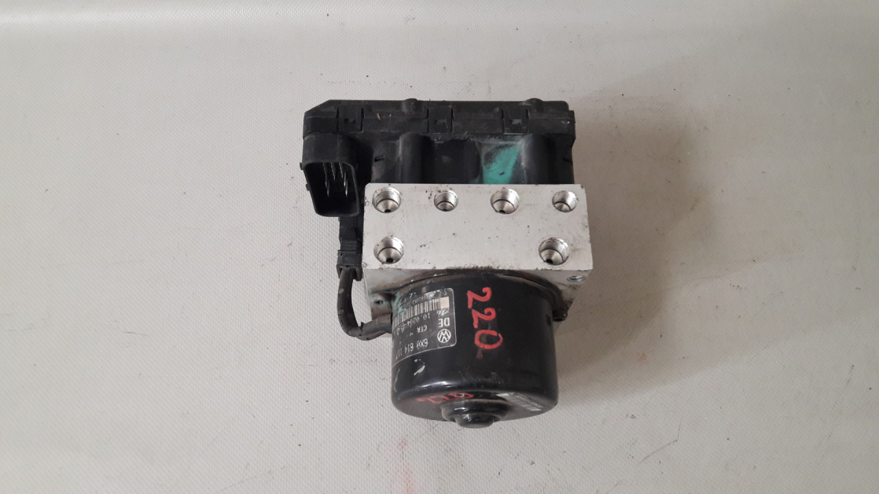 ABS ELEKTRONIKA VW POLO > 01-05 6X0907379B 6X0614117