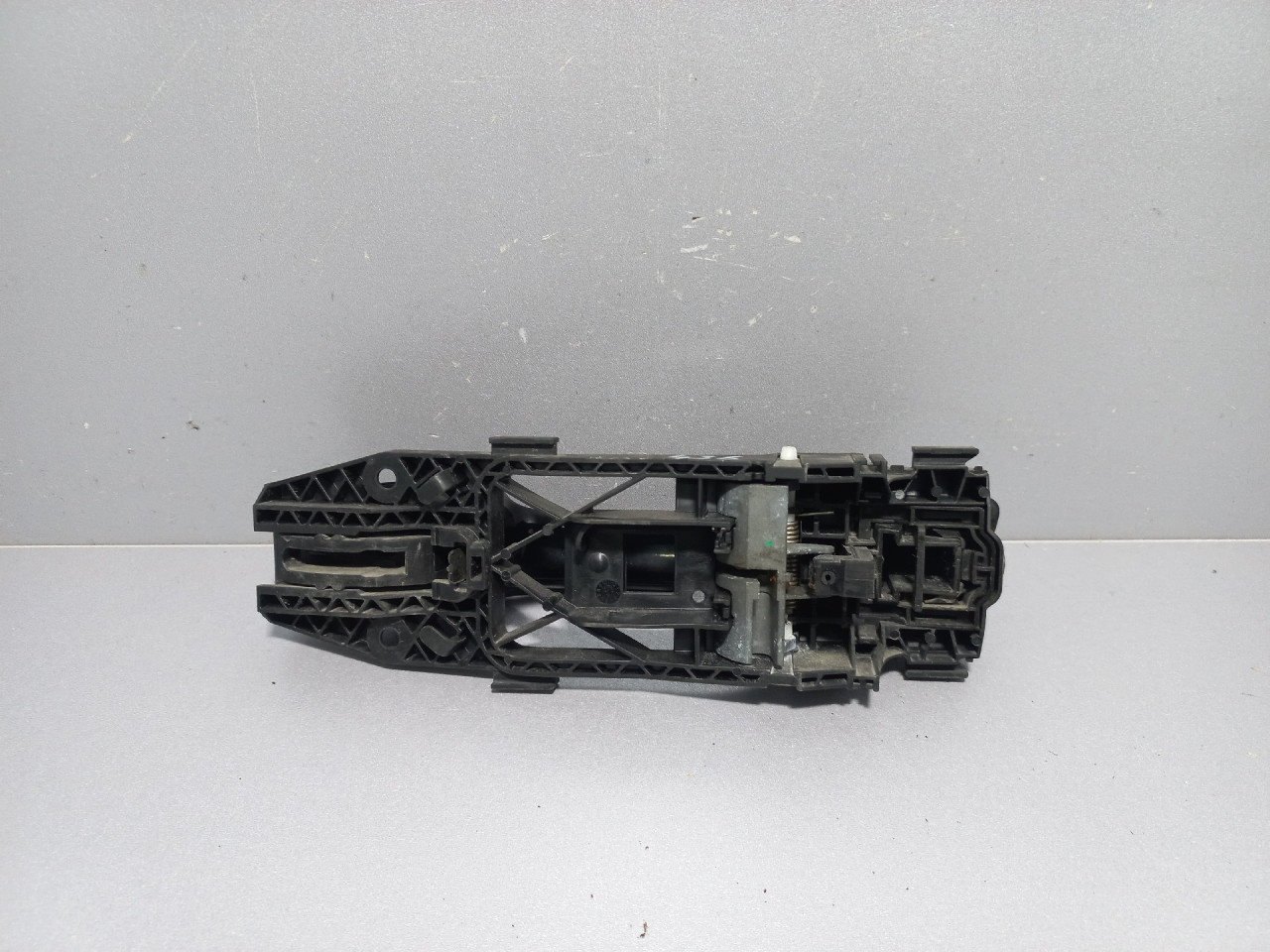 DIJELOVI RUCKA VRATA VW GOLF 6 > 08-12 5N0839885H
