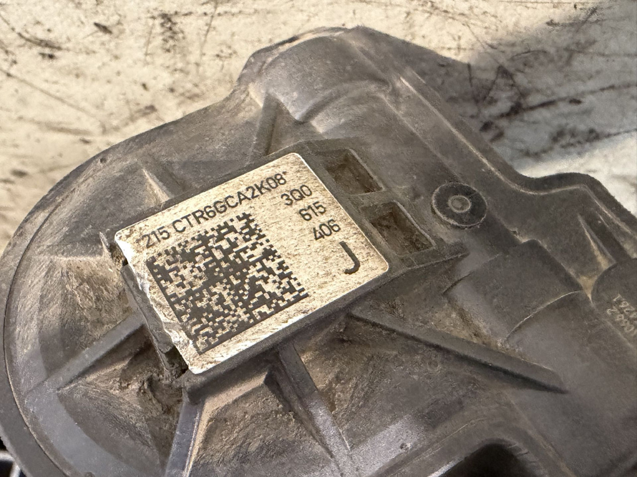 DIJELOVI KOCIONA KLJESTA SKODA SUPERB > 15-19 2.0 3Q0615406J