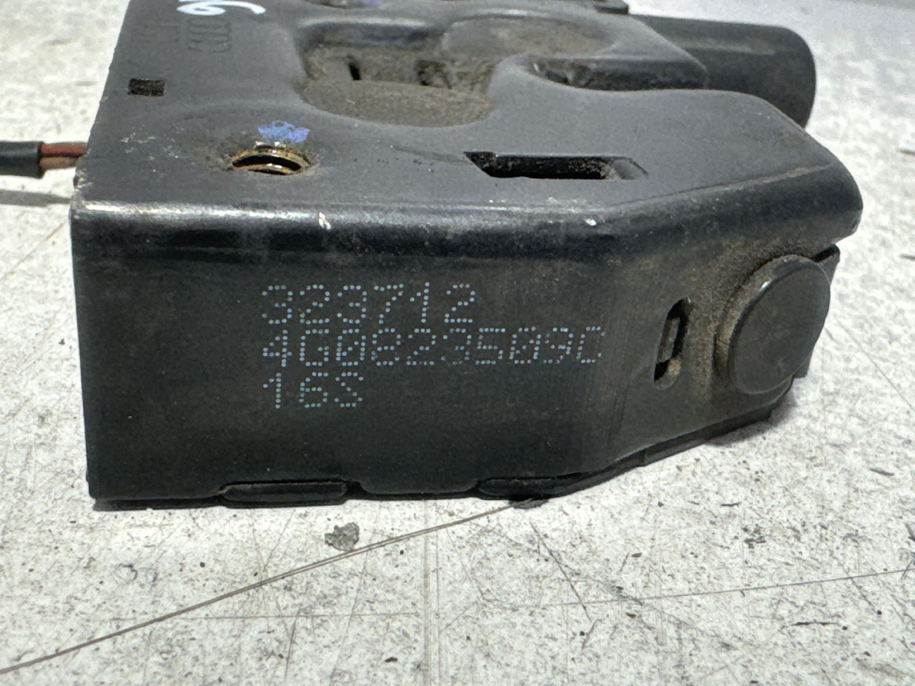 DIJELOVI BRAVA HAUBE AUDI A6 4G > 11-14 4G0823509C