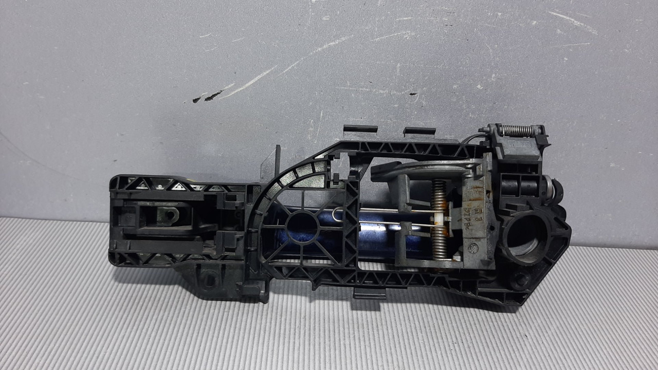 RUCKA VRATA VW PASSAT B7 > 10-14 3C0837886J
