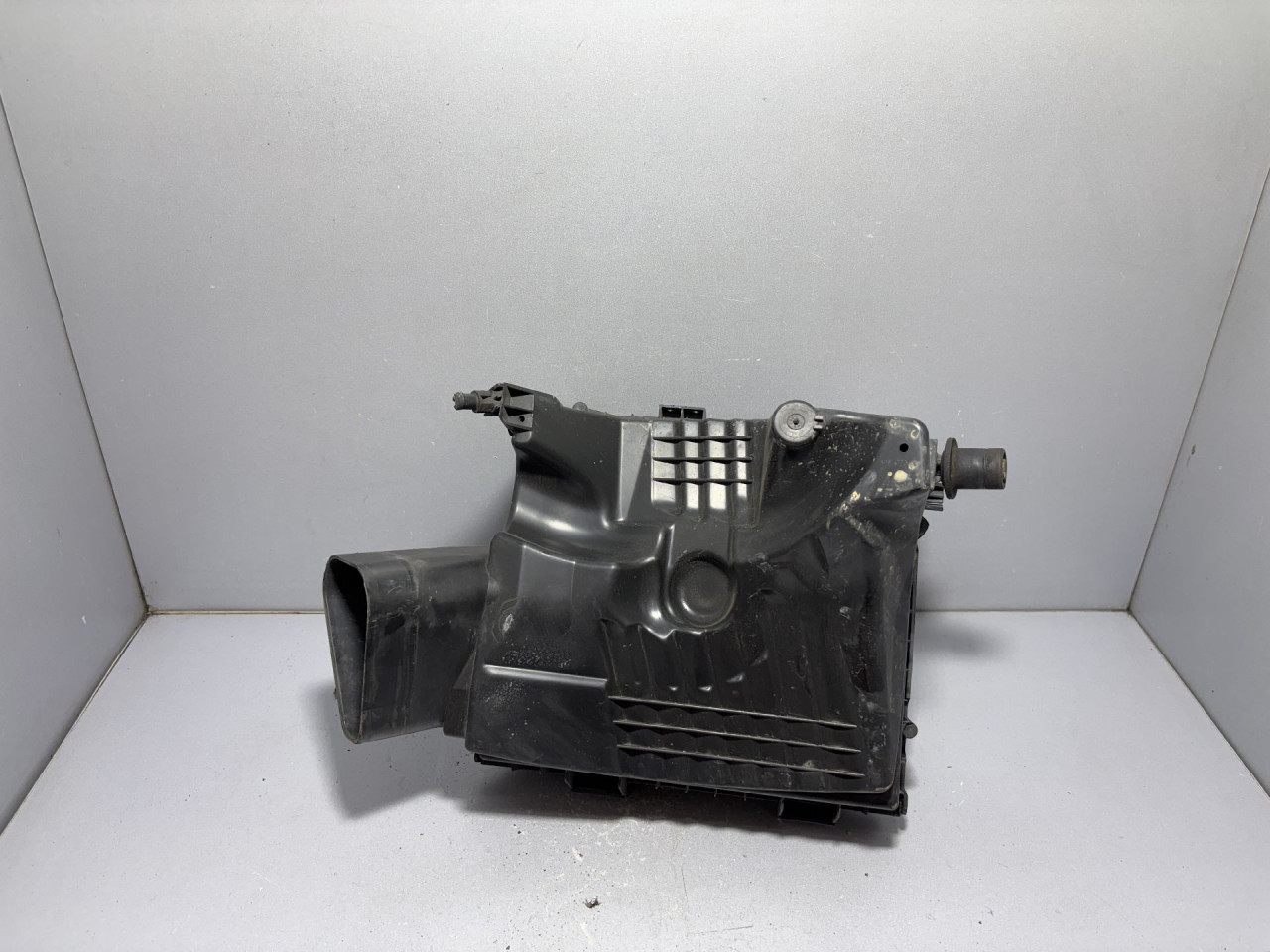 KUCISTE FILTERA ZRAKA OPEL INSIGNIA > 14-16 22933581