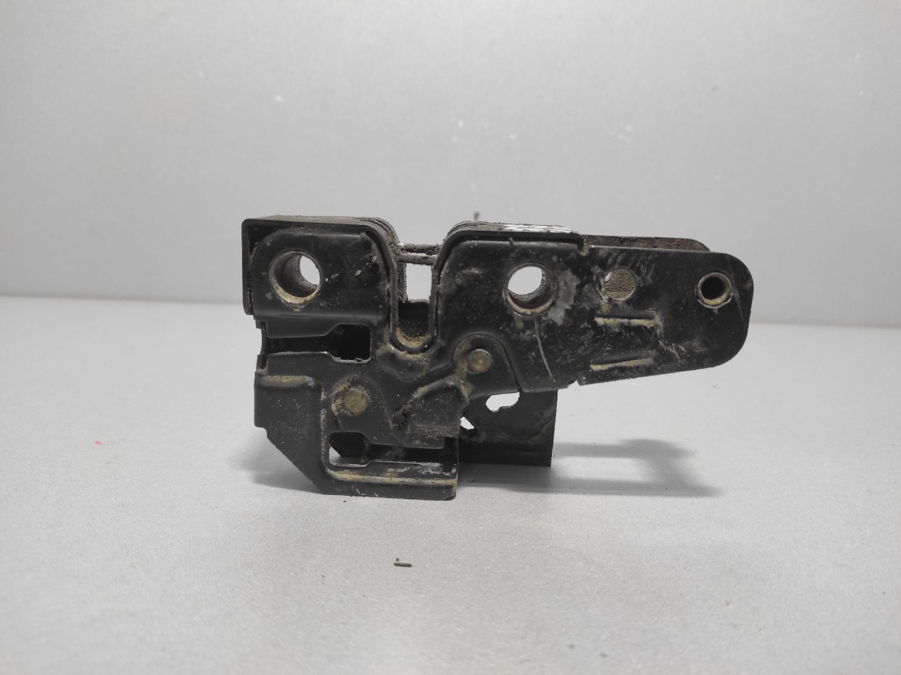 DIJELOVI BRAVA HAUBE VW CADDY > 03-10 1T0823509D