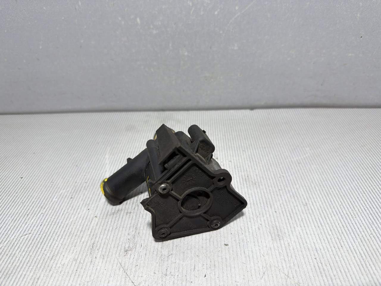 DIJELOVI POMOCNA PUMPA VODE AUDI Q5 > 12-16 2.0 06H121601M