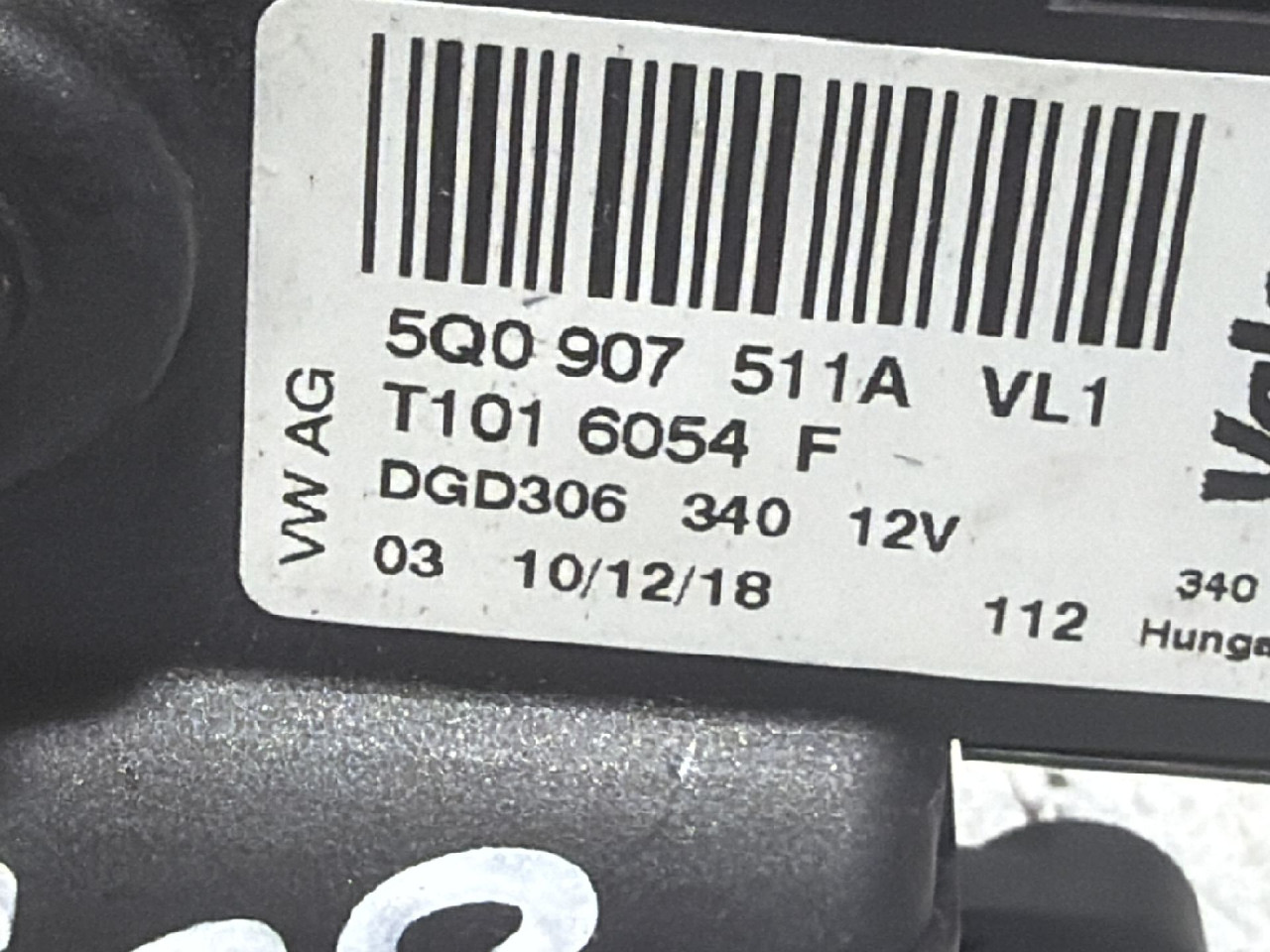 DIJELOVI MOTORIC KLAPNE AUDI A4 (B9) > 15-18 2.0 ZBAT0084D03