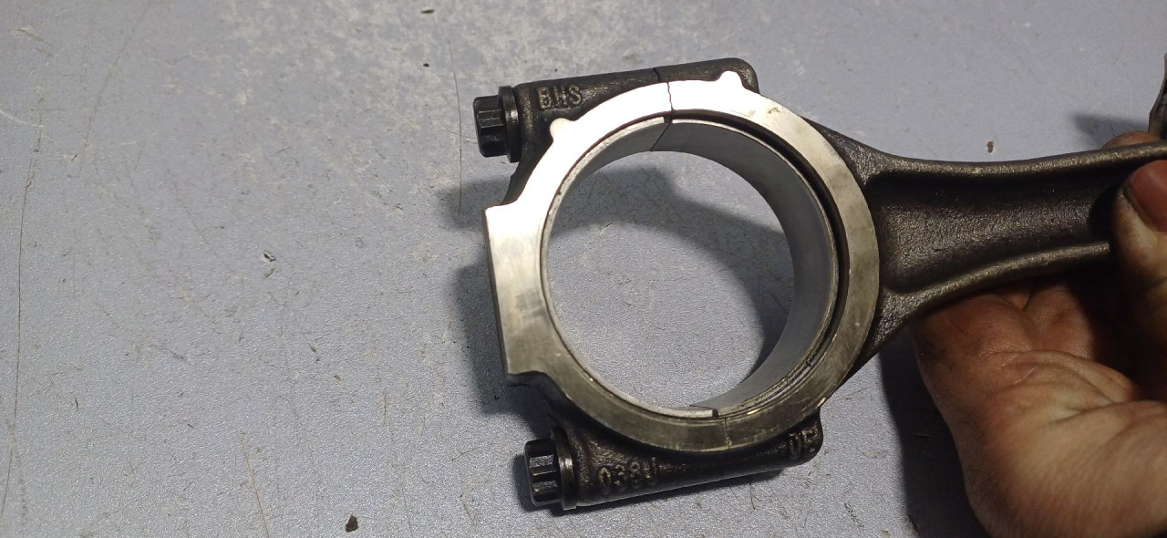 DIJELOVI KLIPNJACA VW PASSAT B7 > 10-14 BHS038J