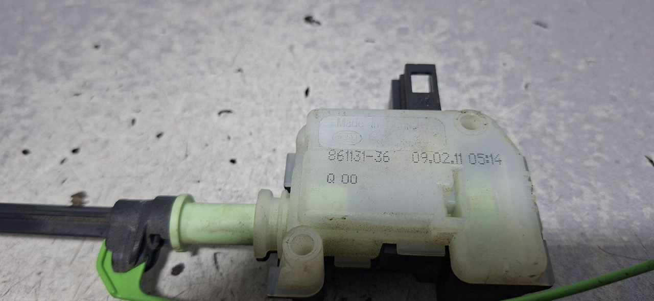 MOTORIC POKLOPCA REZERVOARA VOLVO S60/V60 > 10-13 861131