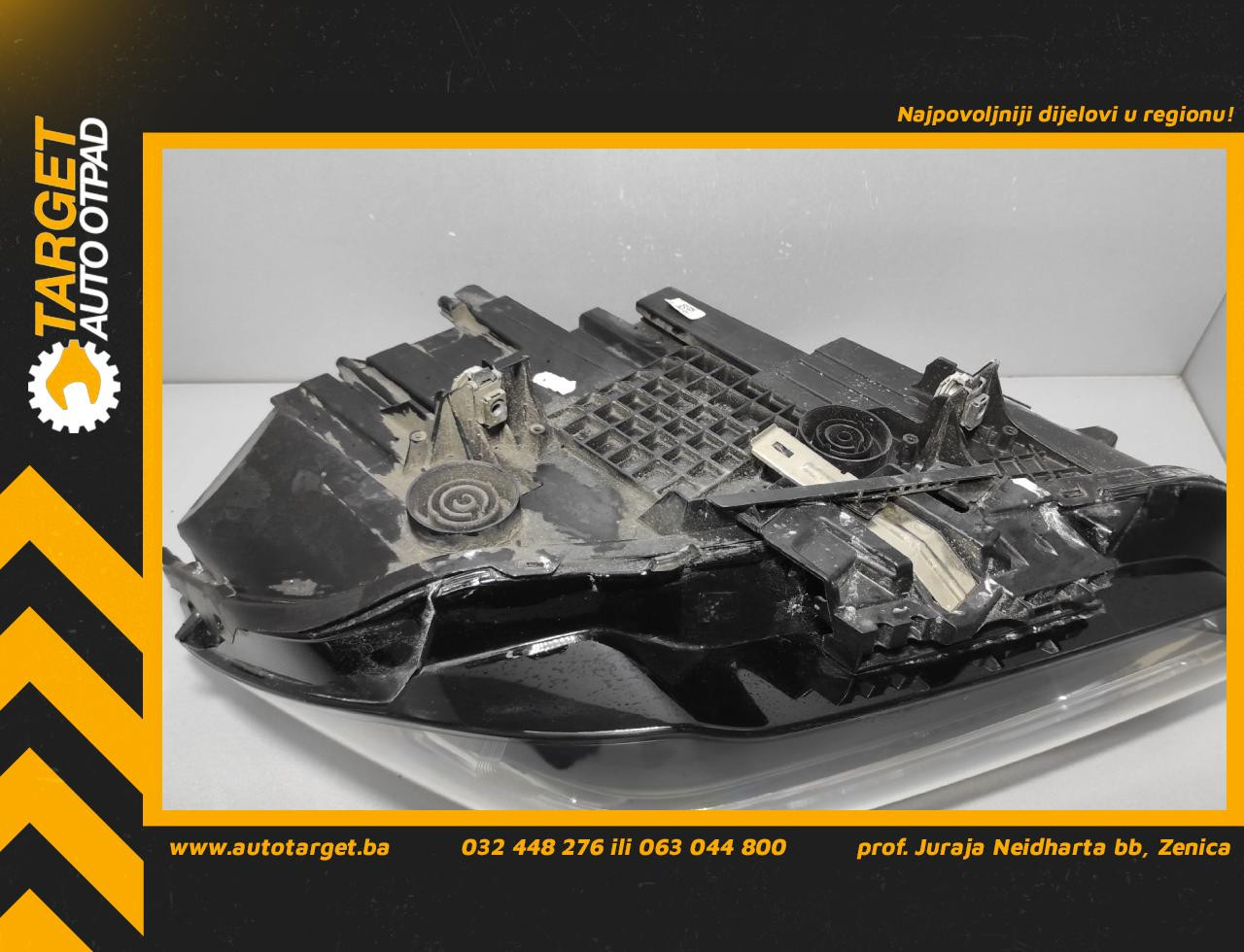DIJELOVI FAR BMW X1 (F48) > 19- 63115A01171
