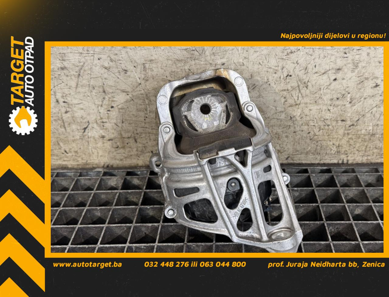 DIJELOVI NOSAC MOTORA AUDI Q5 (FY) > 17 - 20 3.0 4M0199371FG