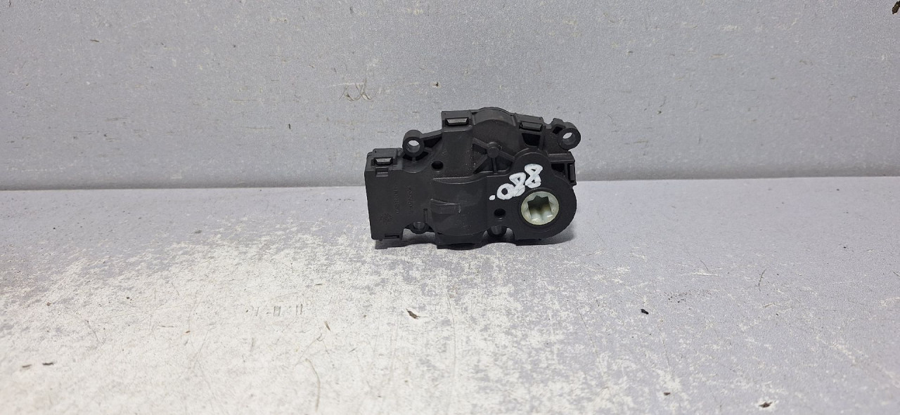 DIJELOVI MOTORIC KLAPNE AUDI Q5 (FY) > 17 - 20  410478280