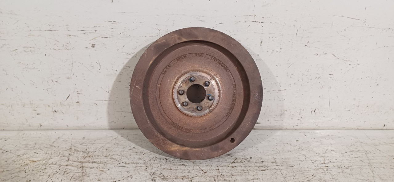 DIJELOVI ZAMAJAC VW GOLF 7 > 12-16 04L105273