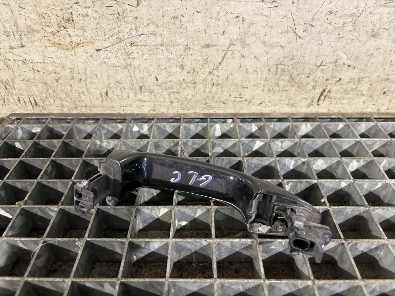 DIJELOVI RUCKA VRATA MERCEDES GLC (X253) > 16-22