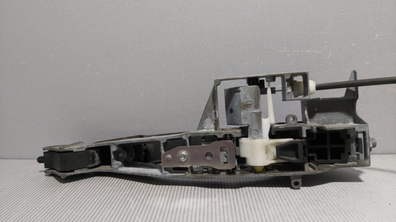 DIJELOVI RUCKA VRATA CITROEN C3 > 09-13 9684559980