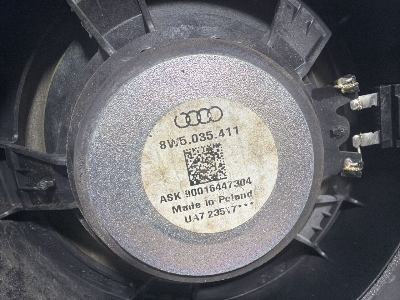 DIJELOVI ZVUCNIK AUDI A4 (B9) > 15-18 2.0 8W5035411