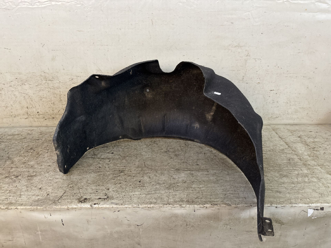 UNUTRASNJI BLATOBRAN BMW SERIJA 3 (E90/E91) > 09-11 705