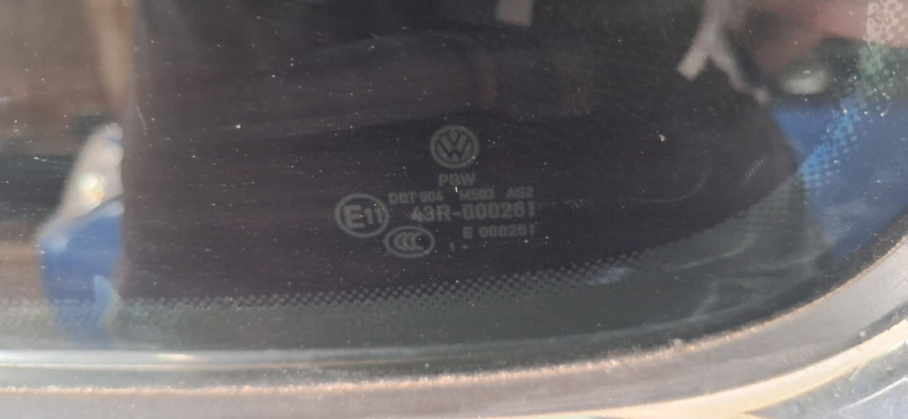 DIJELOVI STAKLO VW PASSAT B7 > 10-14 2.0