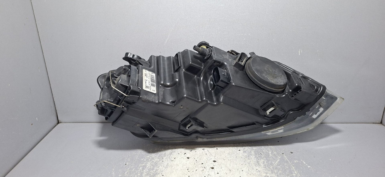 DIJELOVI FAR VW POLO > 09-14 1.2 6R2941015E