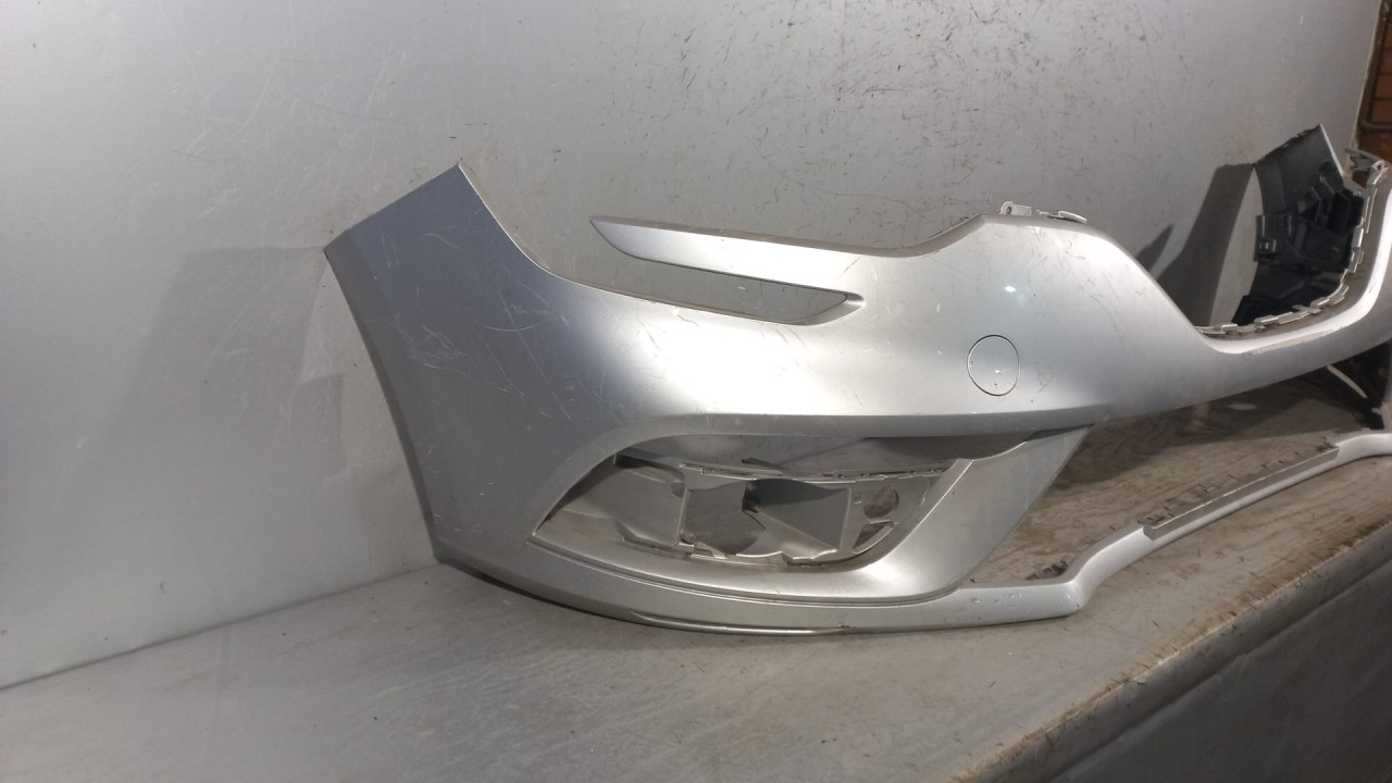 DIJELOVI BRANIK RENAULT MEGANE > 16-20 620225094R