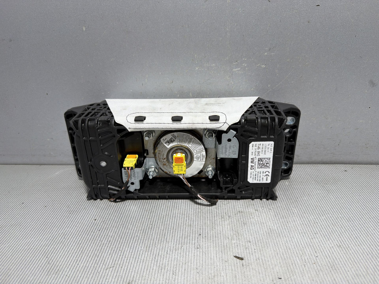 DIJELOVI AIRBAG SUVOZACA AUDI A4 (B9) > 19- 2.0 8W0880204D