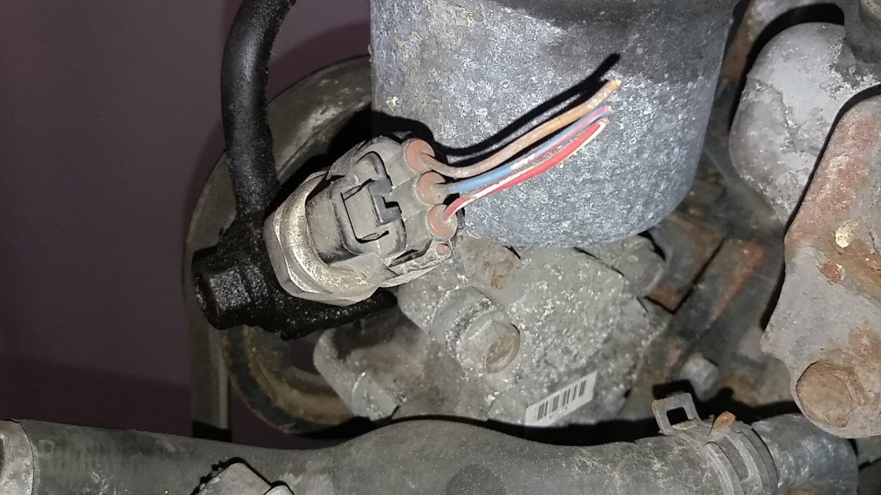 DIJELOVI SERVO PUMPA TOYOTA COROLLA VERSO > 04-09 2.2