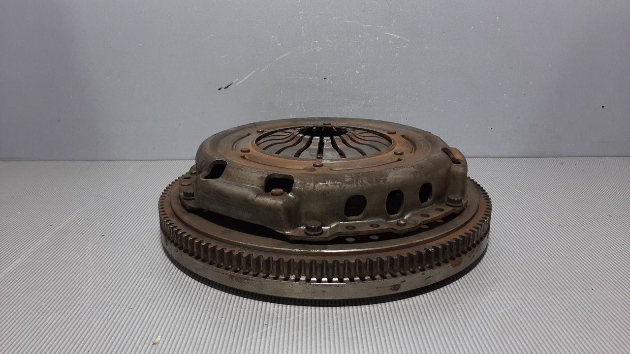 DIJELOVI ZAMAJAC SKODA FABIA > 04-07 03D105333