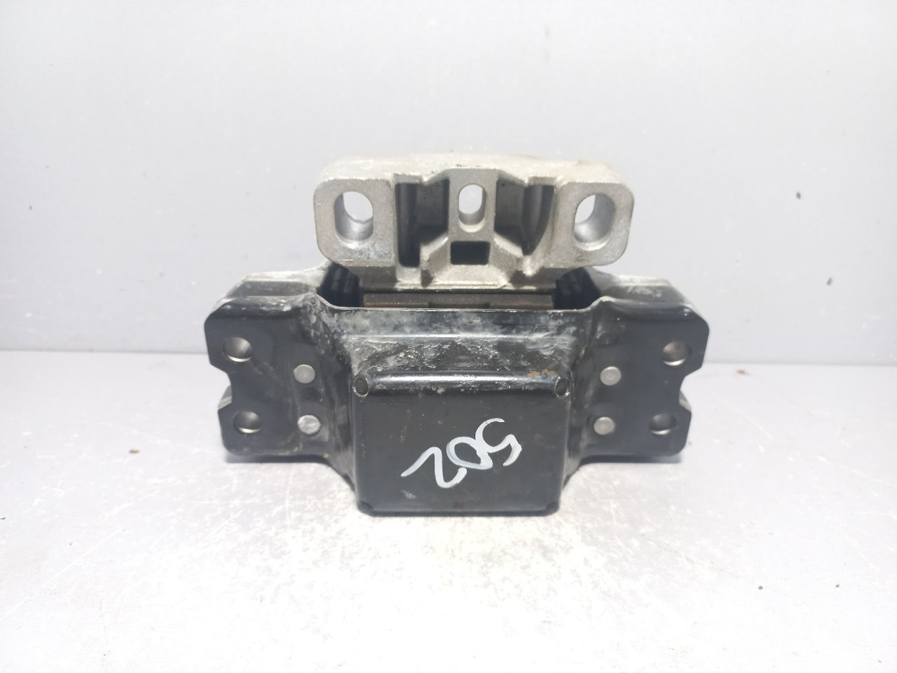 DIJELOVI NOSAC MOTORA VW CADDY > 03-10 1K0199555M