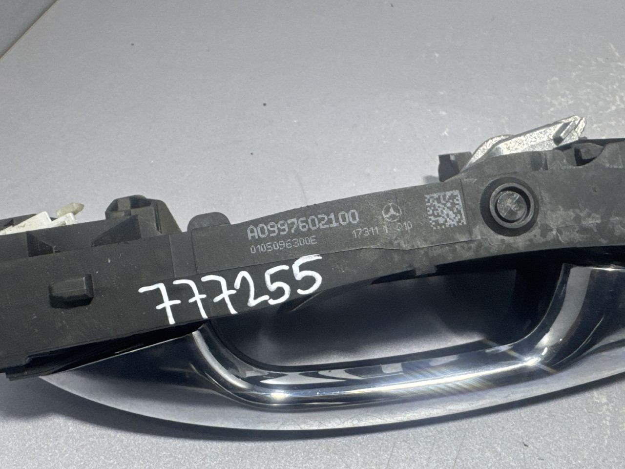 RUCKA VRATA MERCEDES GLC (X253) > 16- A0997602100