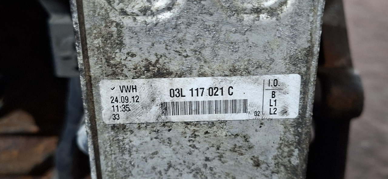 DIJELOVI HLADNJAK ULJA AUDI Q3 > 11-15 03L117021C
