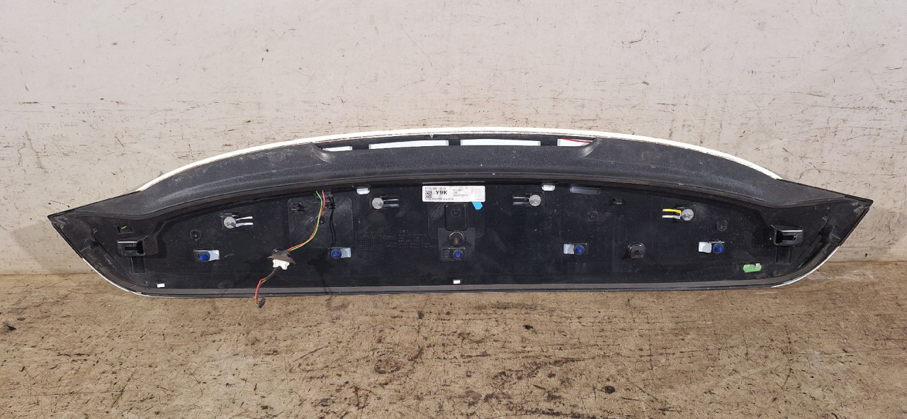 SPOJLER AUDI A3 (8V1/8VA) > 12-16 8V4827933B