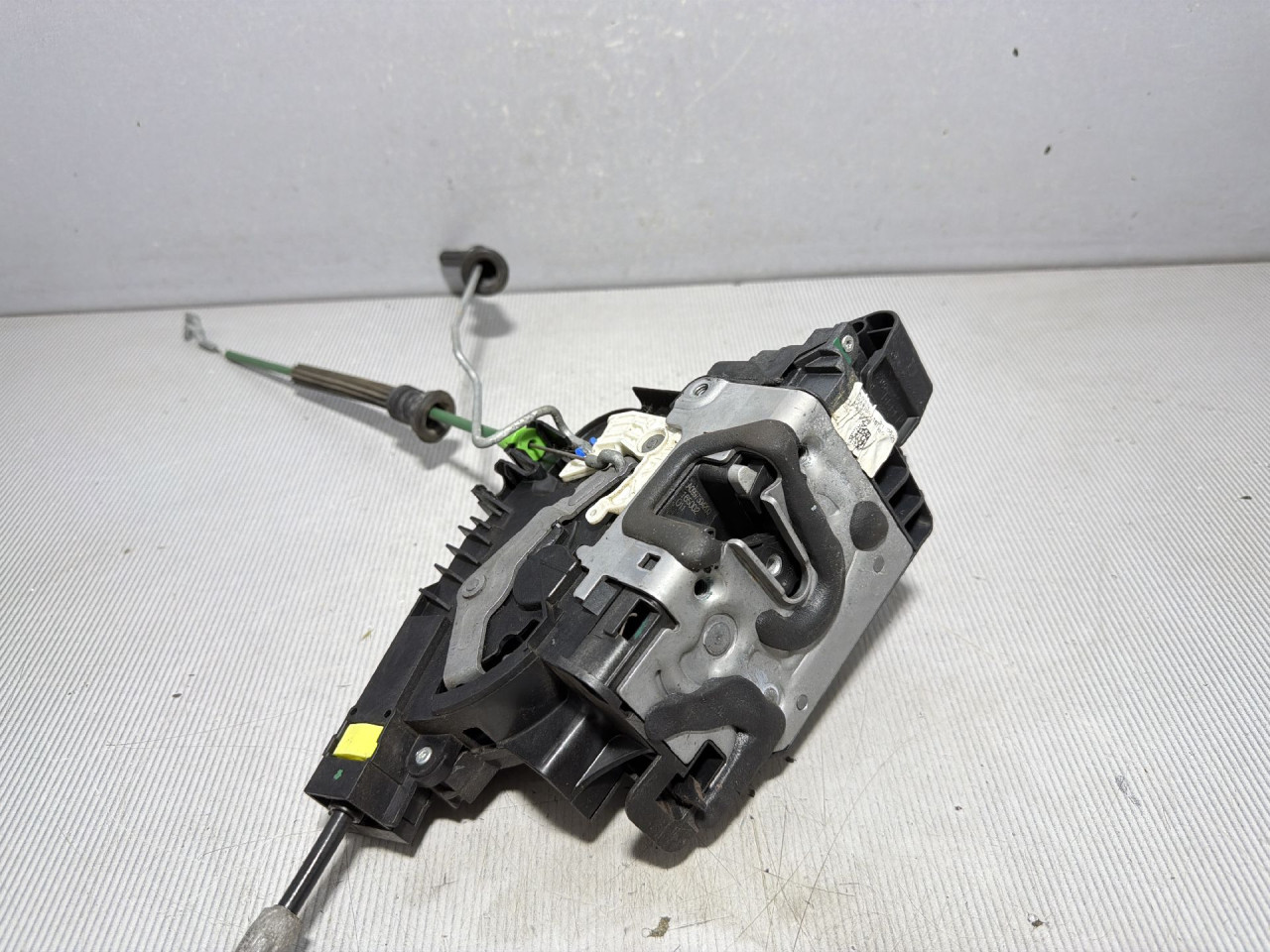 BRAVA VRATA MERCEDES C KLASA (W205/S205) > 14-18 A2220064099