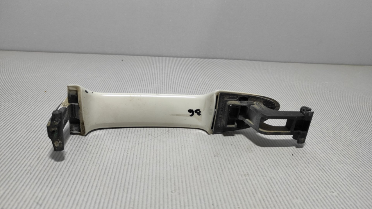RUCKA VRATA VW PASSAT B6 > 05-10 3C0837205