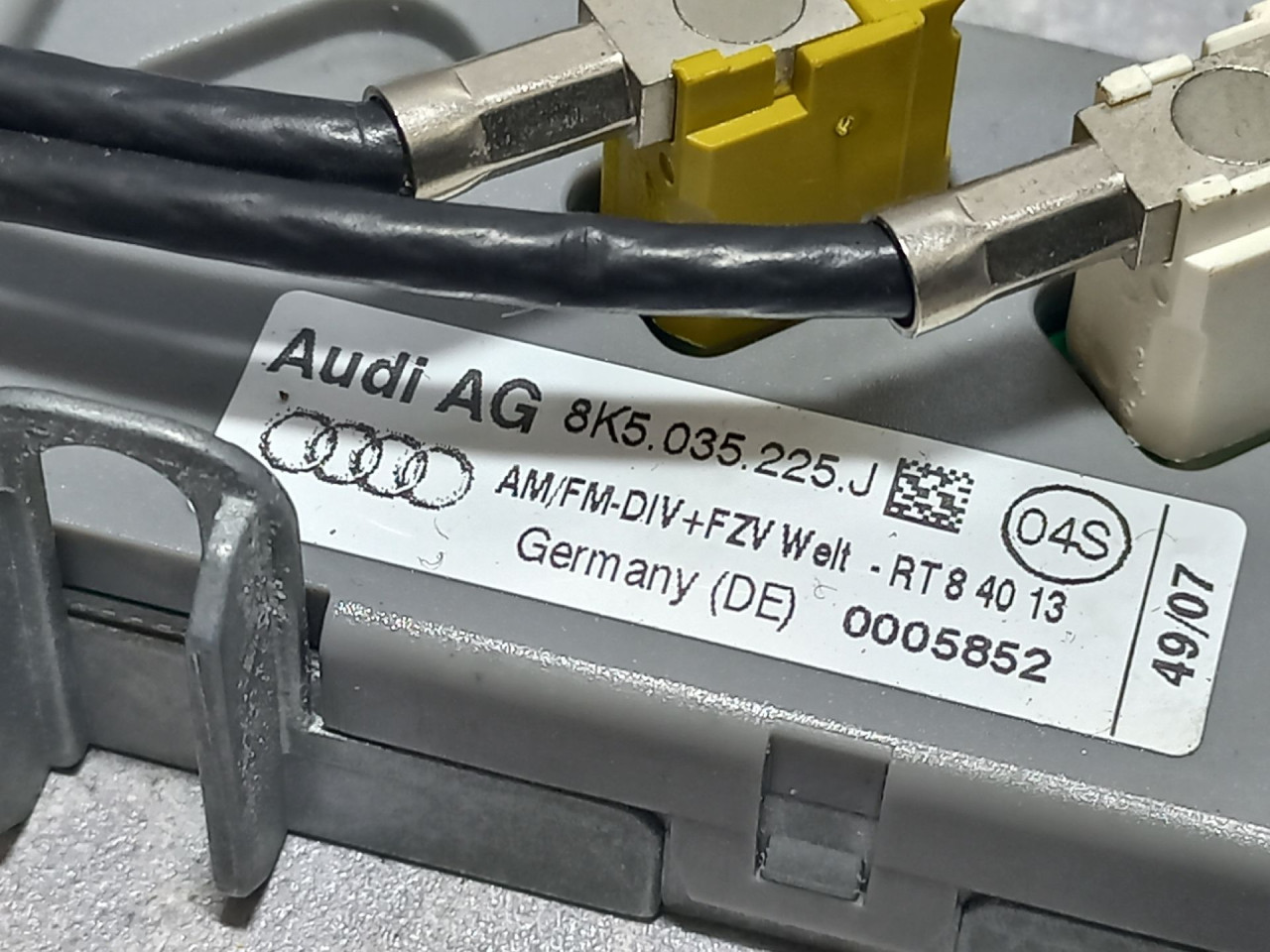 DIJELOVI ANTENA AUDI A4 (B8) > 07-11 8K5035225J