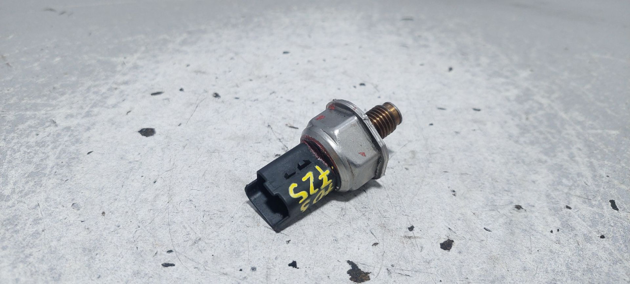 SENZOR PRITISKA GORIVA FORD FOCUS > 01-05 9653981180