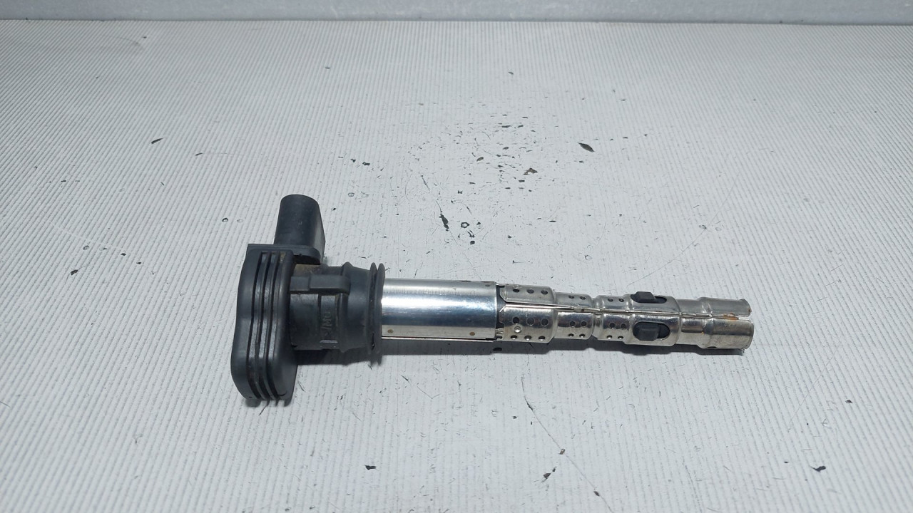 DIJELOVI BOMBINA VW GOLF 5 > 03-08 06F905115F