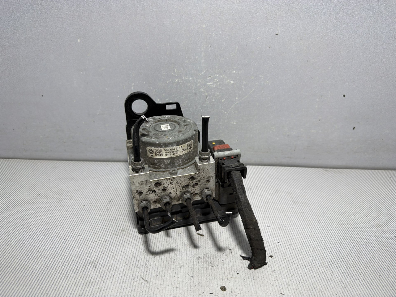 ABS ELEKTRONIKA AUDI A3 (8V1/8VA) > 12-16 5Q0614517T