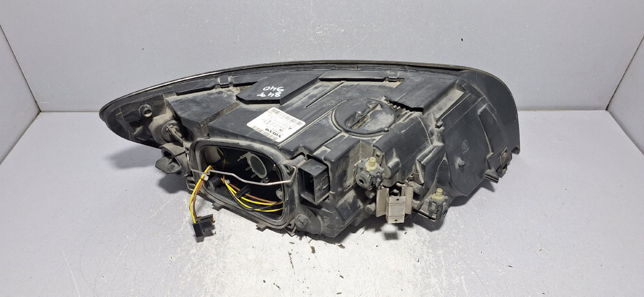 DIJELOVI FAR VOLVO S40/V50 > 07-12 30763033
