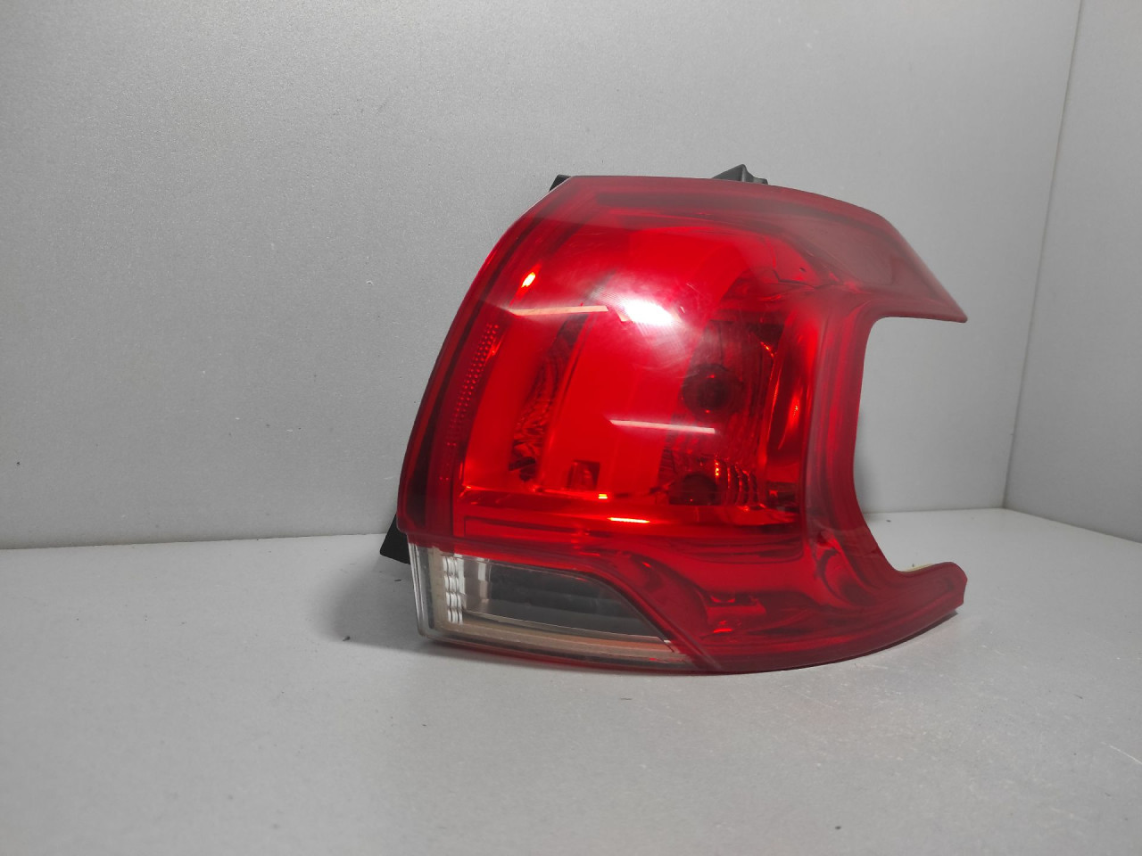 STOP SVJETLO PEUGEOT 2008 > 13-16 9678074380