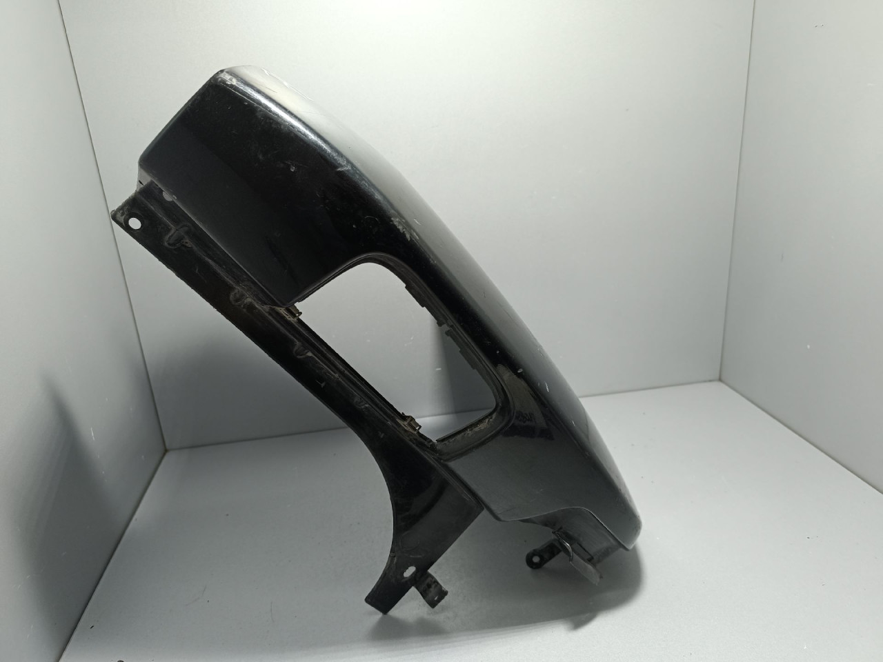 ZADNJI DIO BRANIKA OPEL VIVARO > 07-14 91169383