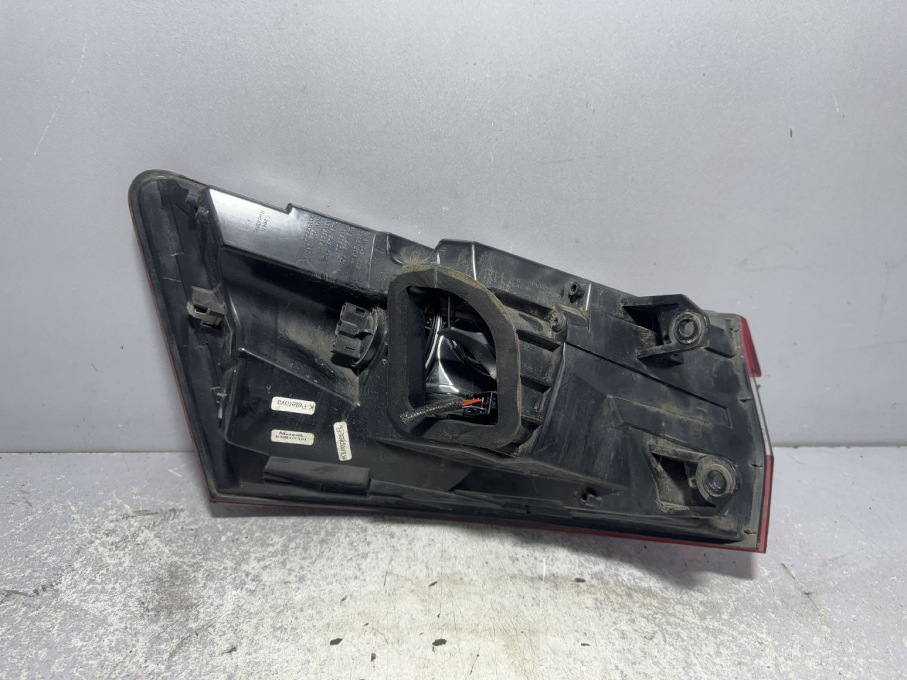 STOP SVJETLO SKODA SUPERB > 15-19 3V9945208A
