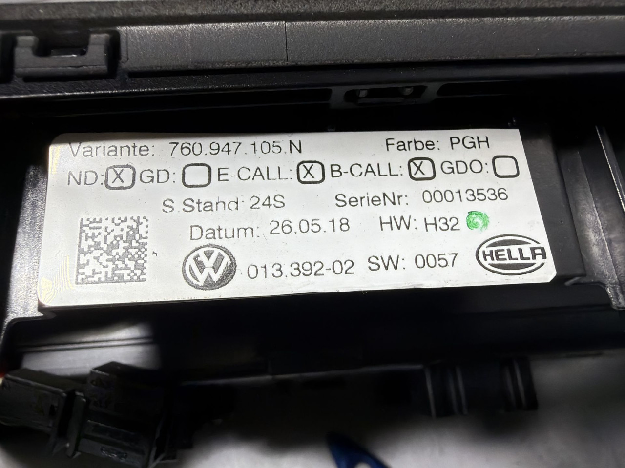 DIJELOVI RASVJETA U KABINI VW TOUAREG > 18- 3.0 760947105N