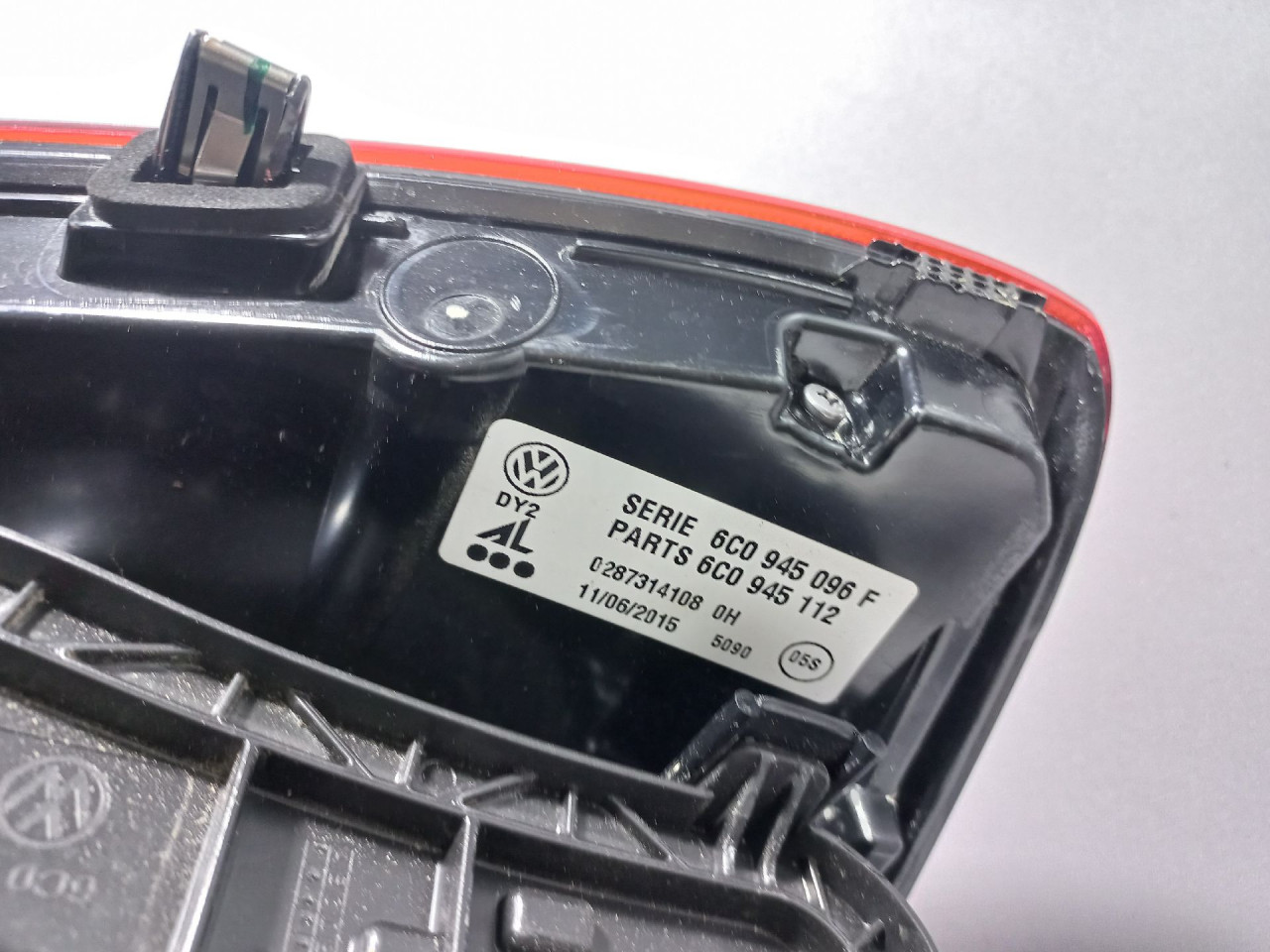 DIJELOVI STOP SVJETLO VW POLO > 14-17 6C0945096F