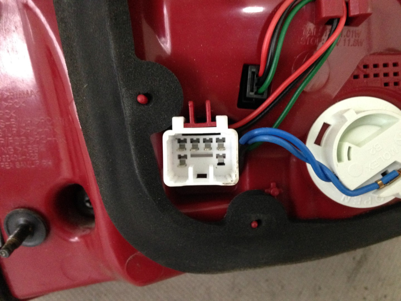 STOP SVJETLO KIA CEED > 12-15 KI434016 92404A23