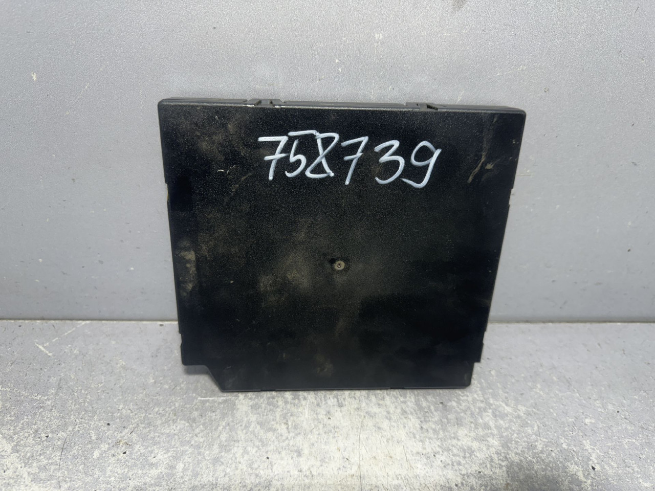 DIJELOVI BCM ELEKTRONIKA VW GOLF 6 > 08-12 1.6 1K0937085D