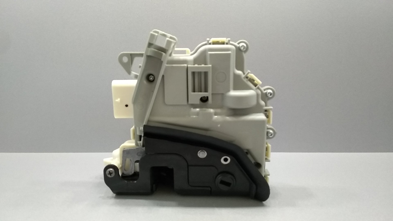 BRAVA VRATA AUDI A4 (B8) > 12-15 8K0839016C