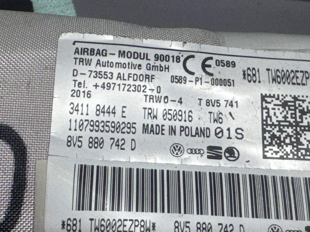 KROVNI AIRBAG AUDI A3 (8VF/8VK) > 16-20 8V5880742D